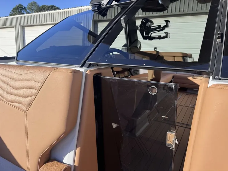 Slide: The Image of Nautique Super Air Nautique G25 2026 - 7