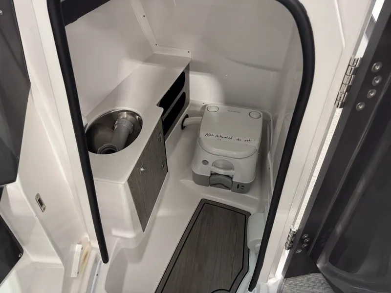 Slide: The Image of Monterey 278SS Super Sport 2025 - 18