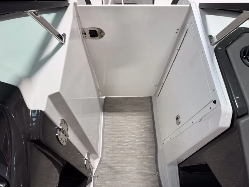 Slide: The Image of Monterey 278SS Super Sport 2025 - 19