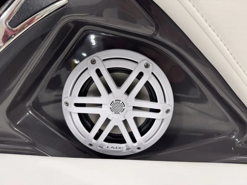 Slide: The Image of Monterey 278SS Super Sport 2025 - 30