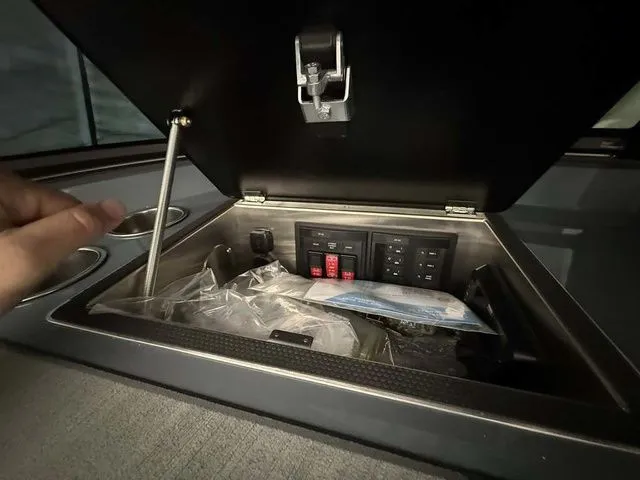 Slide: The Image of Supreme S240 2026 - 10