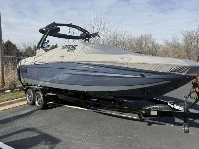 Slide: The Image of Supreme S240 2026 - 17