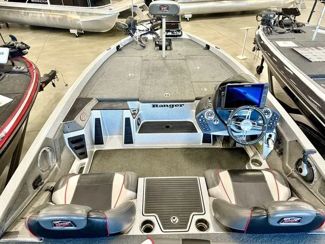 Slide: The Image of Ranger Z519 2017 - 2