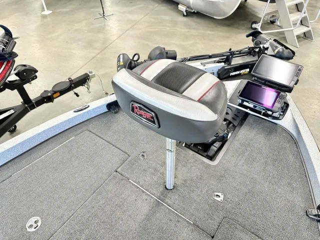 Slide: The Image of Ranger Z519 2017 - 6