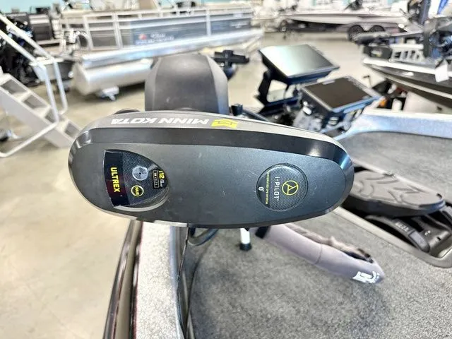 Slide: The Image of Ranger Z519 2017 - 8