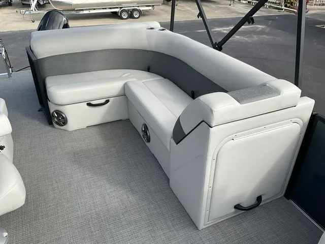 Slide: The Image of Crest Conquest SE 220Cruise 2026 - 11