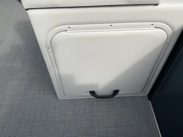 Slide: The Image of Crest Conquest SE 220Cruise 2026 - 20