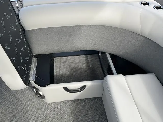 Slide: The Image of Crest Conquest SE 220Cruise 2026 - 22