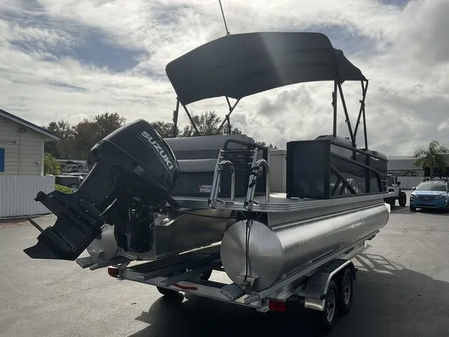 Slide: The Image of Crest Conquest SE 220Cruise 2026 - 5