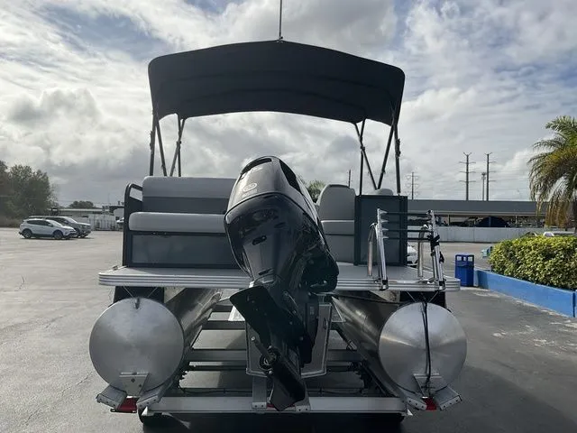 Slide: The Image of Crest Conquest SE 220Cruise 2026 - 6