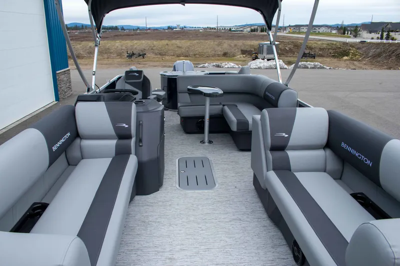 Slide: The Image of Bennington 22 SS 2026 - 10