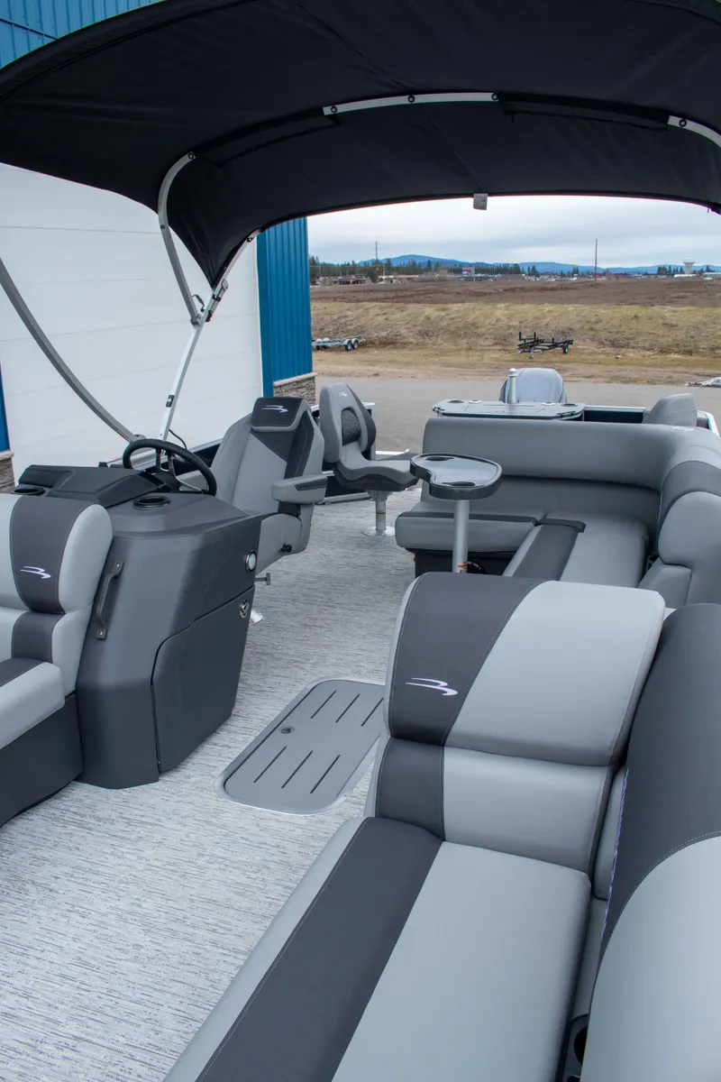 Slide: The Image of Bennington 22 SS 2026 - 18