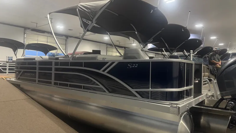 Slide: The Image of Bennington 22 SS 2026 - 2