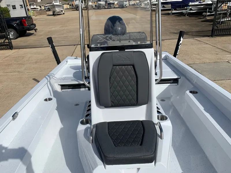 Slide: The Image of Xpress H22B HYPER-LIFT BAY 2026 - 10