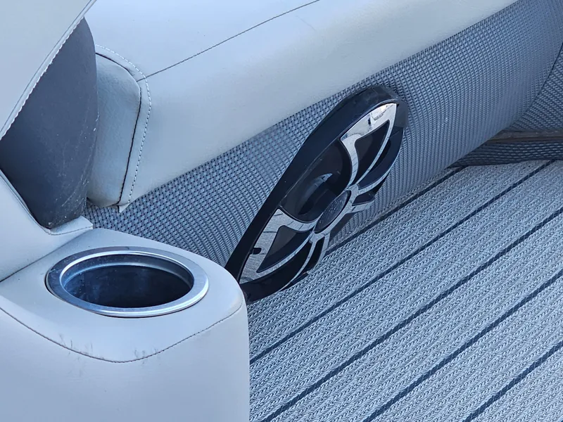 Slide: The Image of Silver Wave 2410 SW5 RLP 2020 - 34