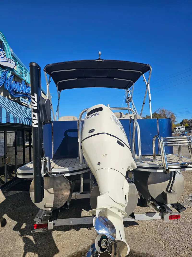 Slide: The Image of Silver Wave 2410 SW5 RLP 2020 - 7