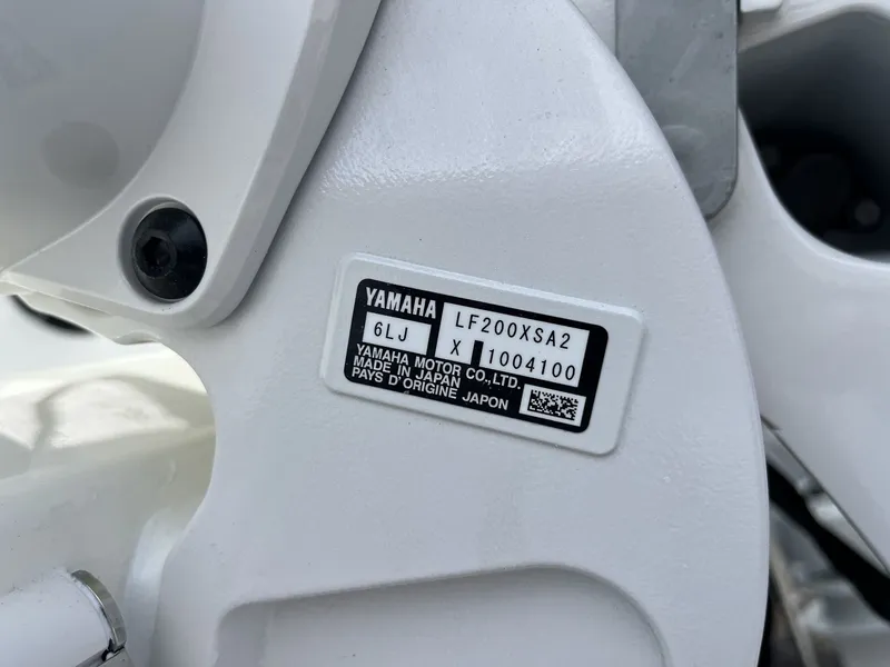 Slide: The Image of Cobia 280 Dual Console 2026 - 10