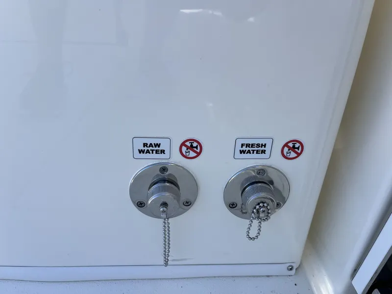 Slide: The Image of Cobia 280 Dual Console 2026 - 14