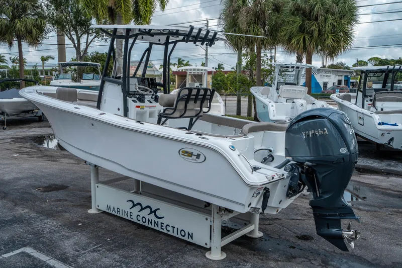 Slide: The Image of Sea Hunt Ultra 229 2026 - 4