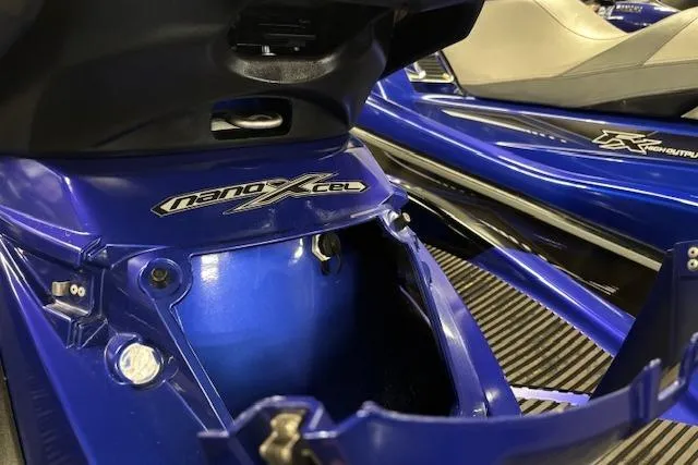 Slide: The Image of 2014 Yamaha WaveRunner FX Cruiser HO, blue, featuring NanoXcel technology. - 15