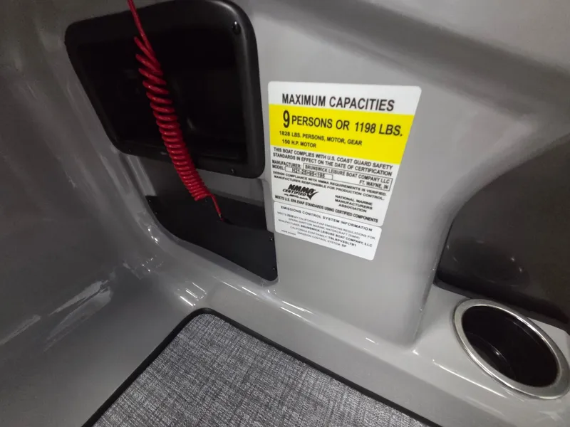 Slide: The Image of Harris Cruiser 210 2026 - 24