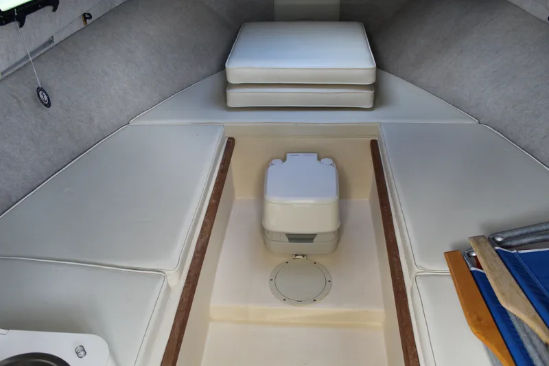 Slide: The Image of Parker Marine 2510 Modified Vee Walkaround 2004 - 27