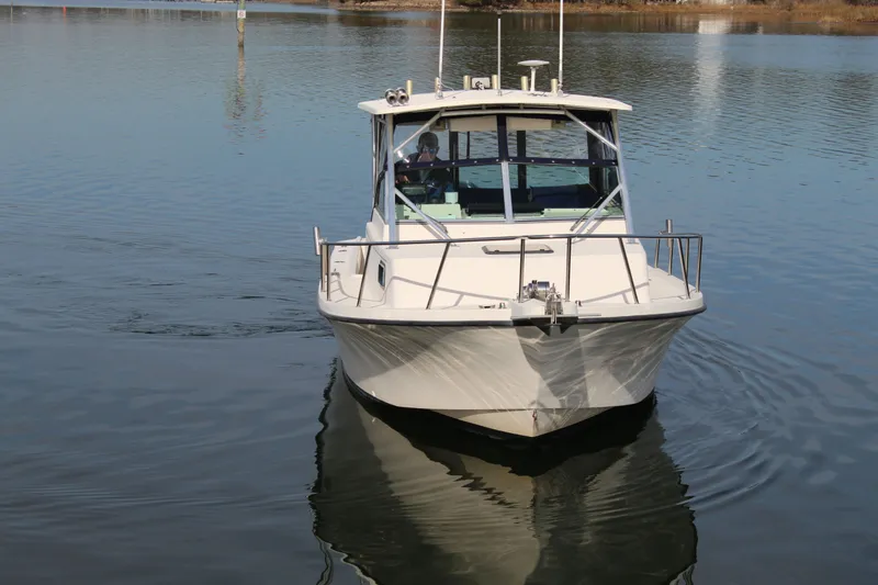 Slide: The Image of Parker Marine 2510 Modified Vee Walkaround 2004 - 6