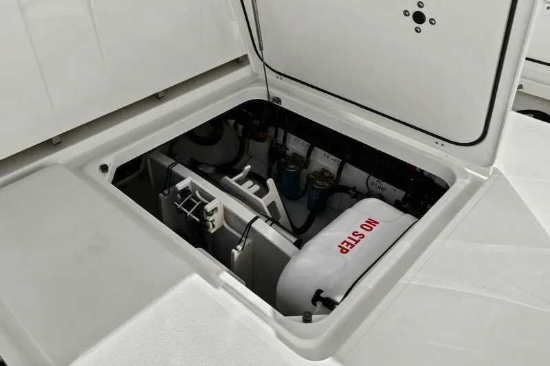 Slide: The Image of 2024 Pursuit S 358 Sport - Mechanical - 40