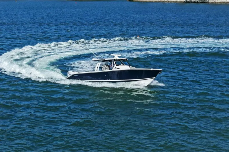 Slide: The Image of 2024 Pursuit S 358 Sport - Profile - 59