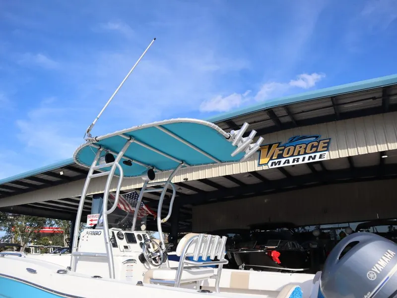 Slide: The Image of Robalo R180 Center Console 2017 - 10