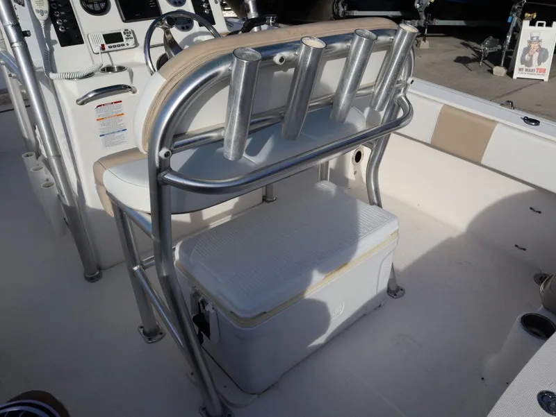 Slide: The Image of Robalo R180 Center Console 2017 - 17