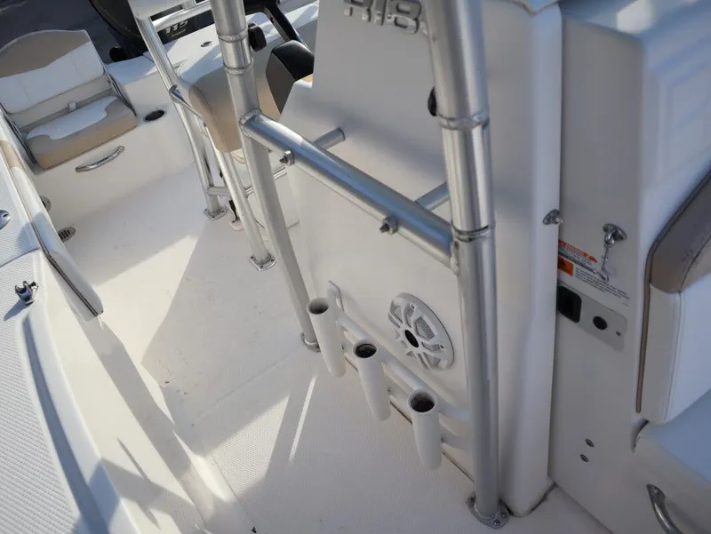 Slide: The Image of Robalo R180 Center Console 2017 - 23