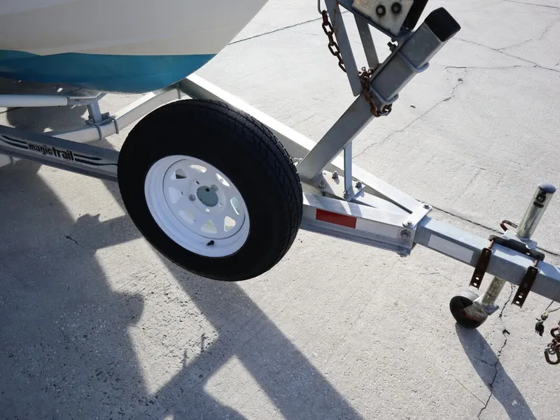 Slide: The Image of Robalo R180 Center Console 2017 - 9