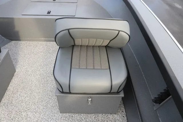 Slide: The Image of Alumaweld Adventurer 18 2025 - 16