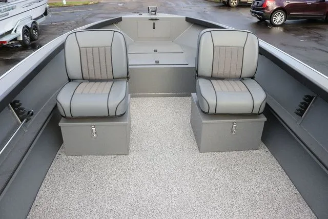 Slide: The Image of Alumaweld Adventurer 18 2026 - 9