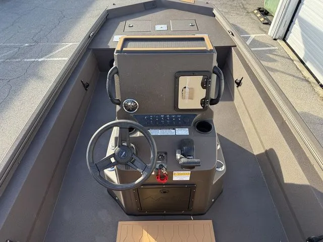 Slide: The Image of Avid 20 Rogue CC 2026 - 17