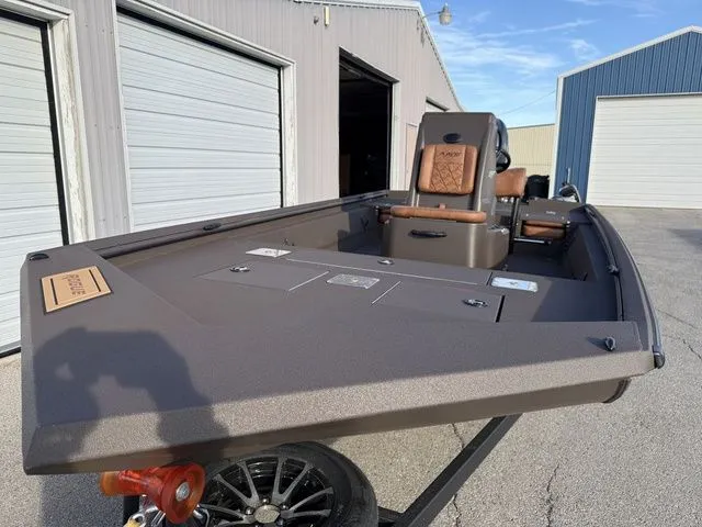 Slide: The Image of Avid 20 Rogue CC 2026 - 5