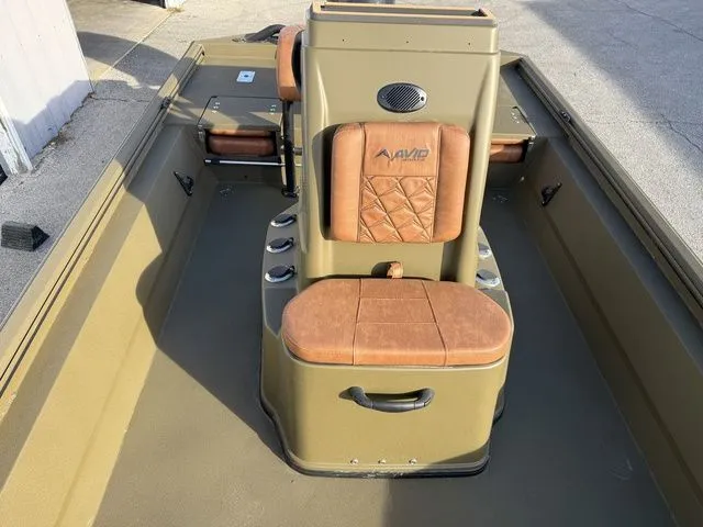 Slide: The Image of Avid 20 Rogue CC 2026 - 10