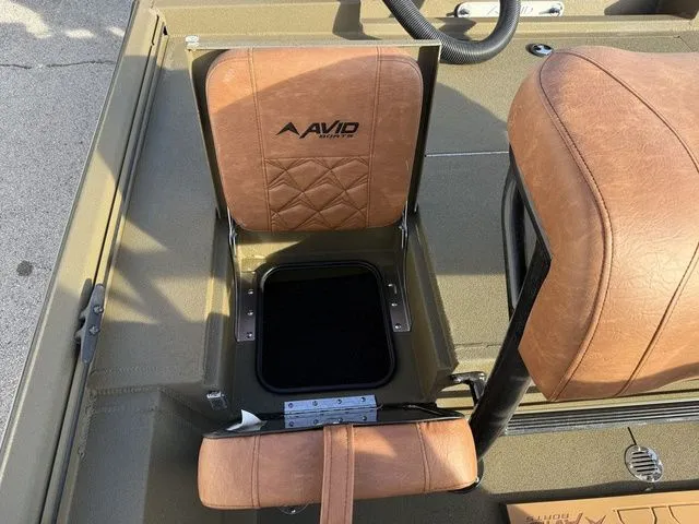 Slide: The Image of Avid 20 Rogue CC 2026 - 15