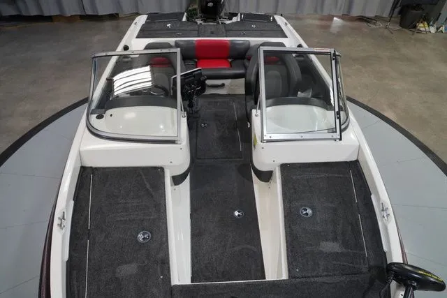 Slide: The Image of Ranger 180 Vs Reata 2009 - 11