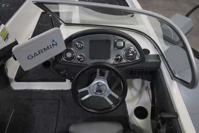 Slide: The Image of Ranger 180 Vs Reata 2009 - 16