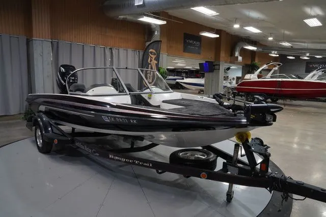 Slide: The Image of Ranger 180 Vs Reata 2009 - 5