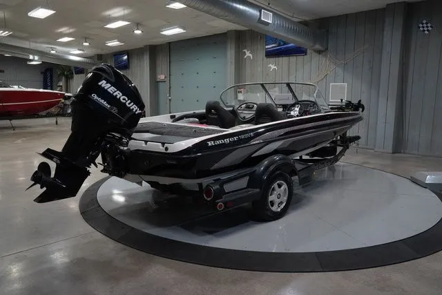 Slide: The Image of Ranger 180 Vs Reata 2009 - 7