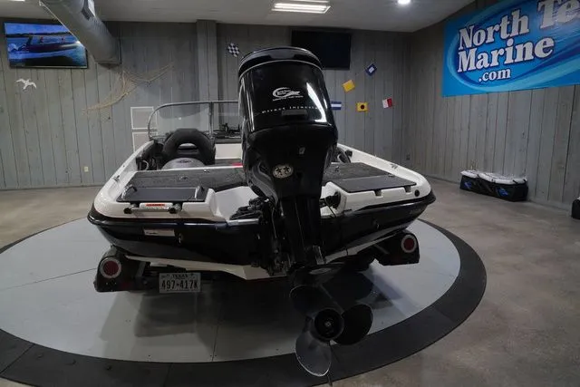 Slide: The Image of Ranger 180 Vs Reata 2009 - 8