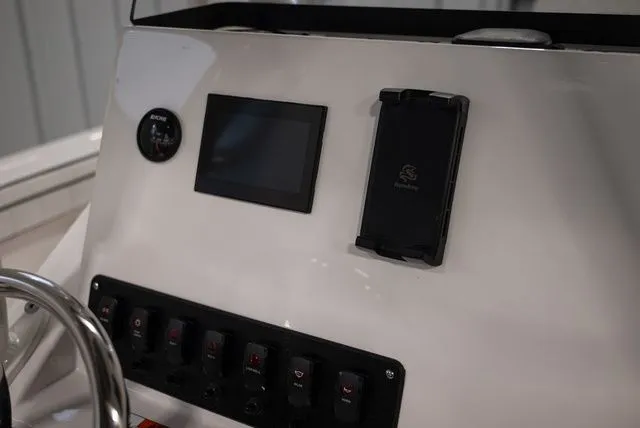 Slide: The Image of Yamaha 222 FSH Sport 2026 - 9