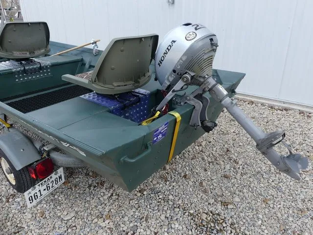 Slide: The Image of Alumacraft Jon boat 1987 - 3