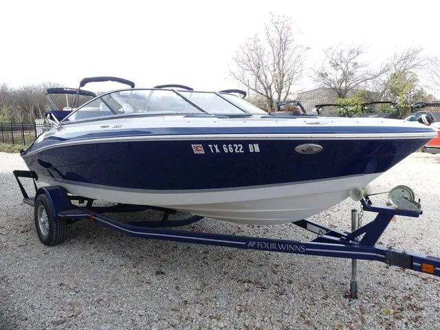 Slide: The Image of Four Winns H Series H200 2011 - 8