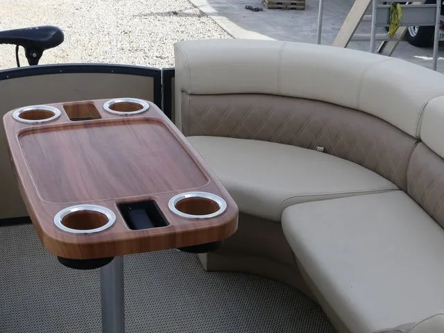 Slide: The Image of Massimo P24 Limited Max 2023 - 14