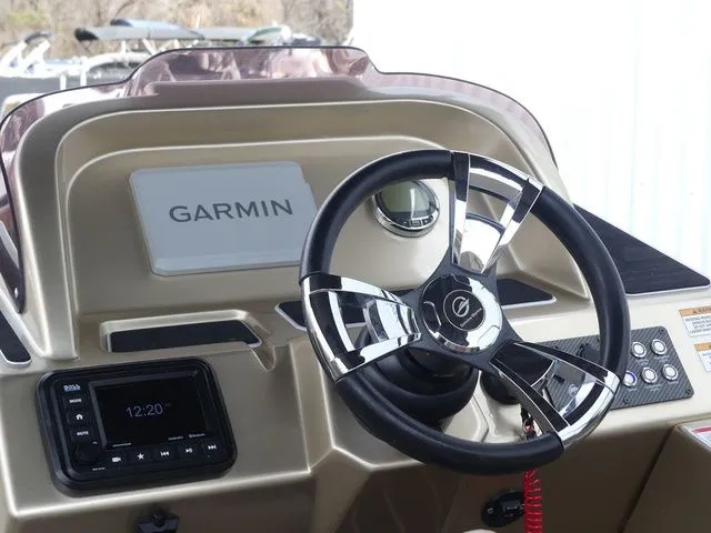 Slide: The Image of Massimo P24 Limited Max 2023 - 16