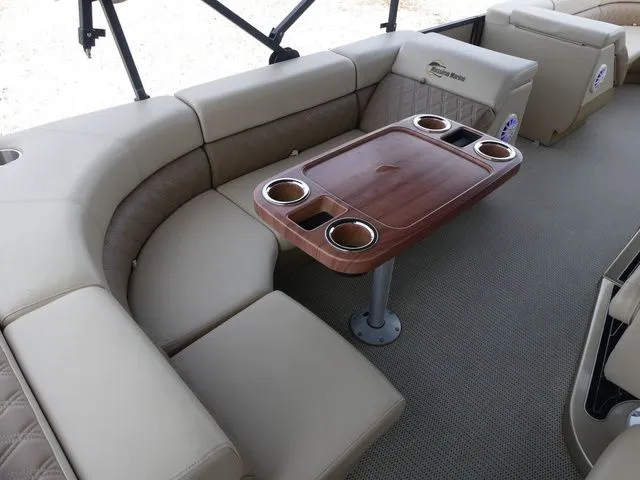 Slide: The Image of Massimo P24 Limited Max 2023 - 17